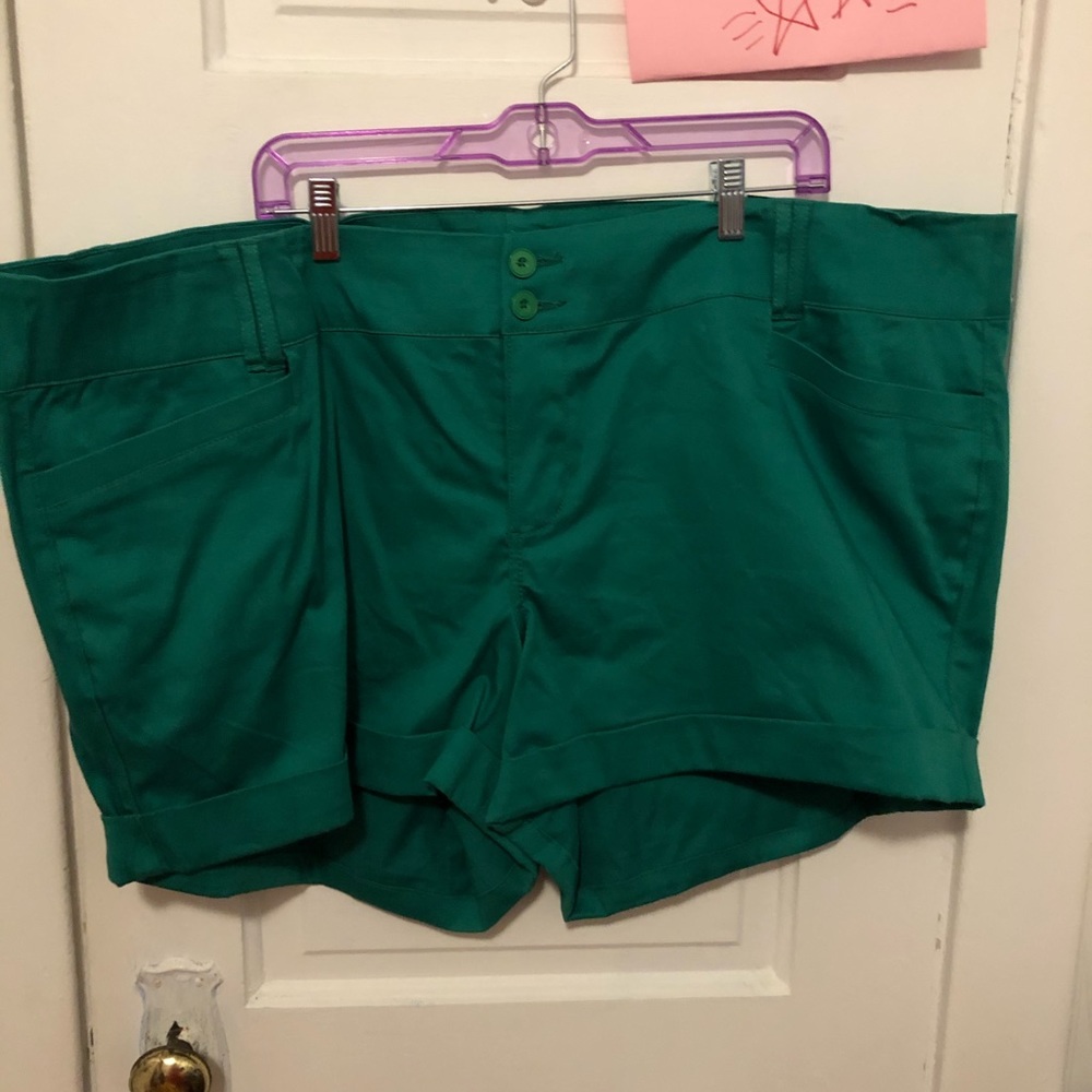 Sateen emerald shorts